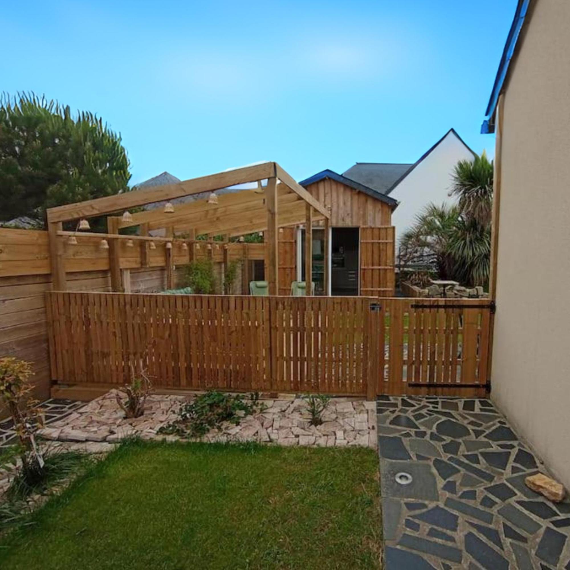 Dans Une Maison Familiale Avec Jardin A 800M De La Plage Bréville-sur-Mer Exteriér fotografie